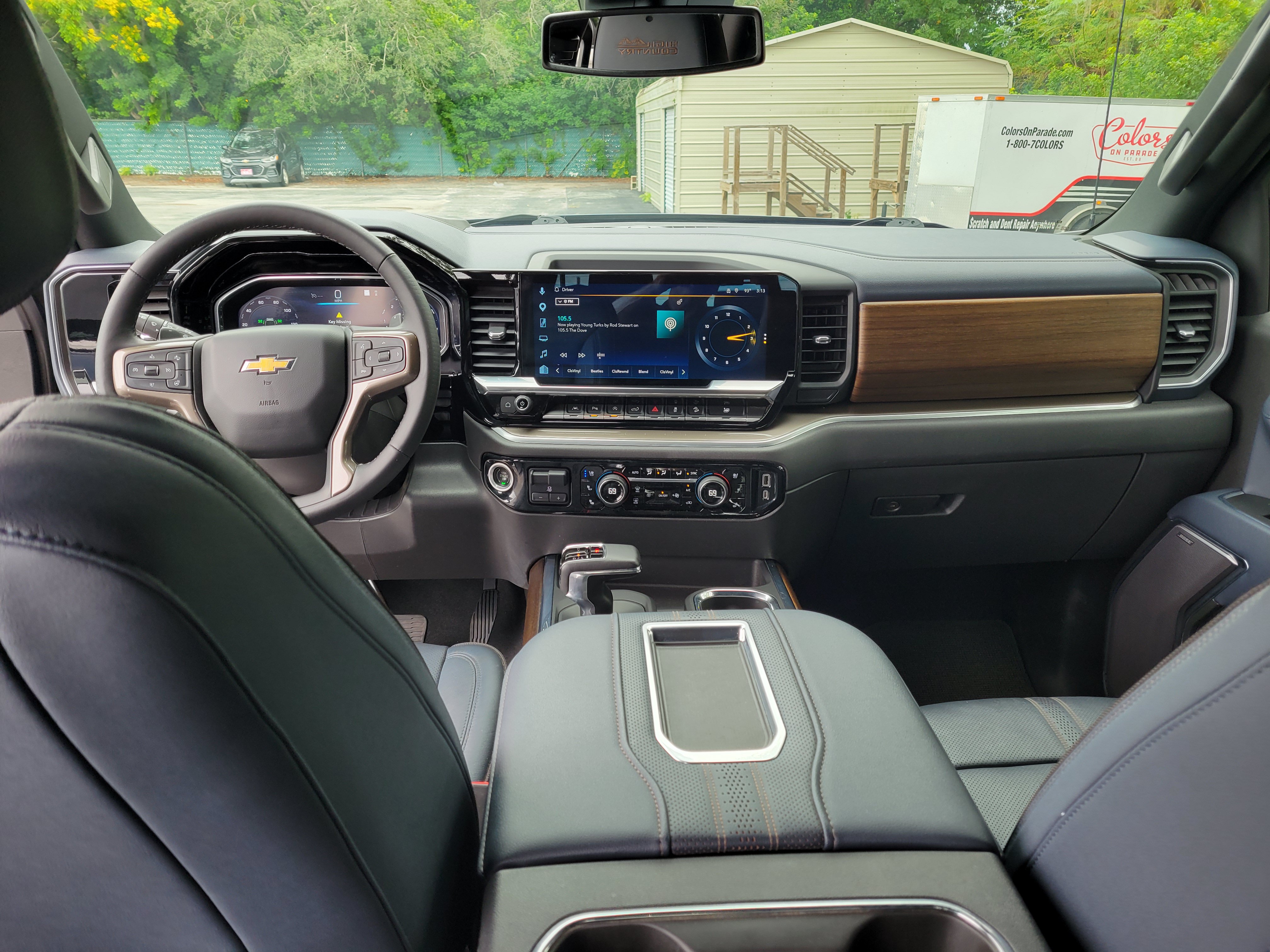 Used 2022 Chevrolet Silverado 1500 High Country w/ Z71 Off-Road Package AWD/4WD image 16