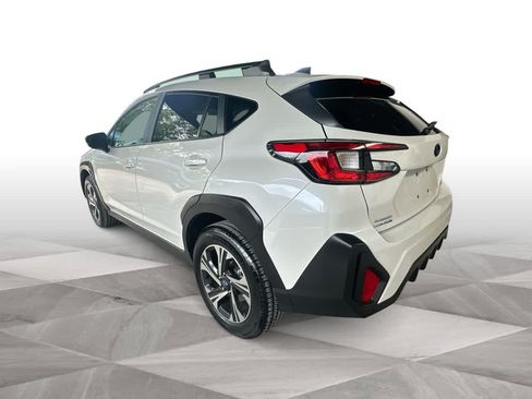 Used 2025 Subaru Crosstrek 2.5i Premium AWD/4WD image 6