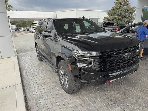 Certified 2023 Chevrolet Tahoe Z71 w/ Luxury Package AWD/4WD image 45