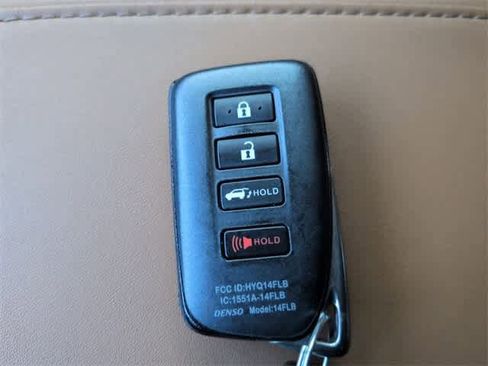 Used 2022 Lexus RX 350 w/ Premium Package image 38