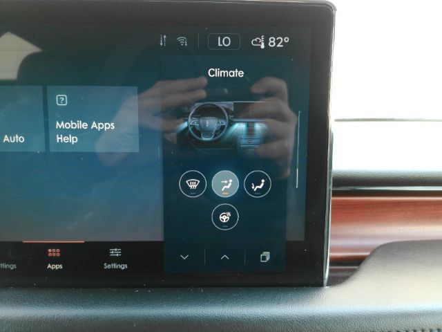 Used 2021 Lincoln Nautilus Reserve AWD/4WD image 46
