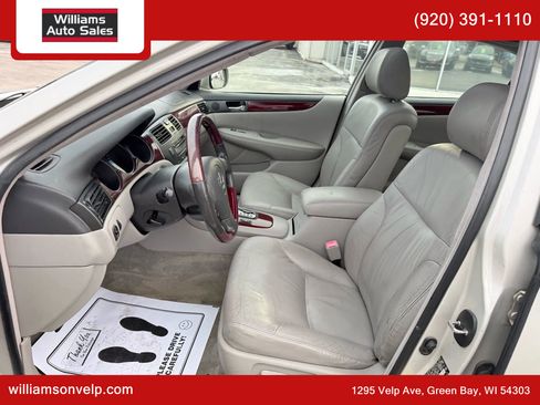 Used 2004 Lexus ES 330 image 10