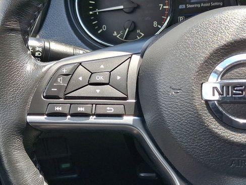 Used 2019 Nissan Rogue Sport SV w/ Technology Package image 21