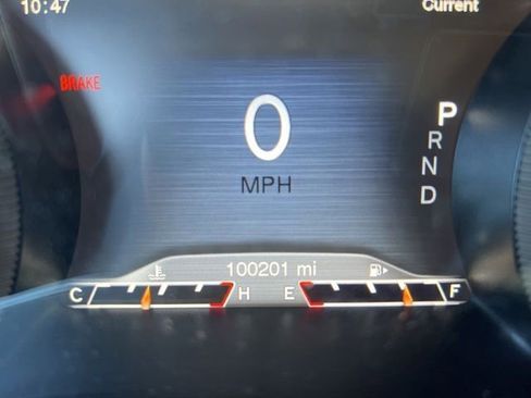 Used 2016 Jeep Cherokee Trailhawk w/ Cold Weather Group image 13