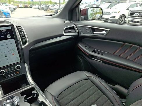 Used 2024 Ford Edge ST-Line AWD/4WD image 23