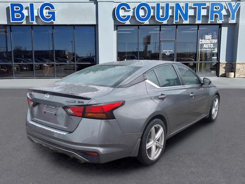 Used 2022 Nissan Altima 2.5 SR w/ Midnight Edition Package FWD image 5