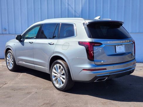 Used 2024 Cadillac XT6 Premium Luxury AWD/4WD image 3