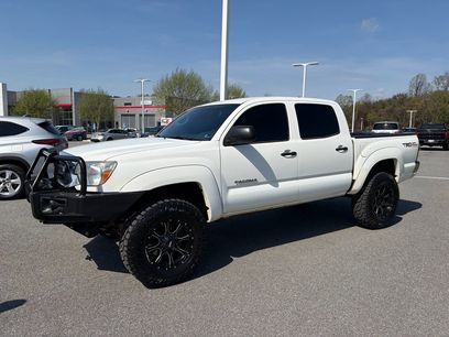 Used 2014 Toyota Tacoma 4x4 Double Cab w/ TRD Off-Road Package