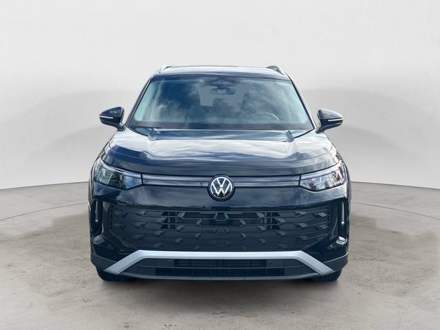 Certified 2025 Volkswagen Tiguan S AWD/4WD image 8