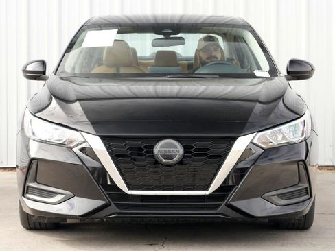 Used 2022 Nissan Sentra SV w/ SV Premium Package image 6