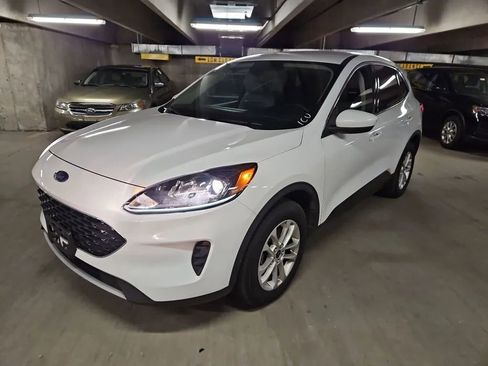 Used 2020 Ford Escape SE AWD/4WD image 1