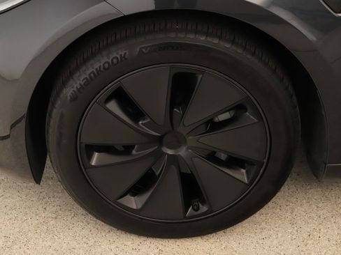 Used 2024 Tesla Model 3 Standard Range RWD image 33