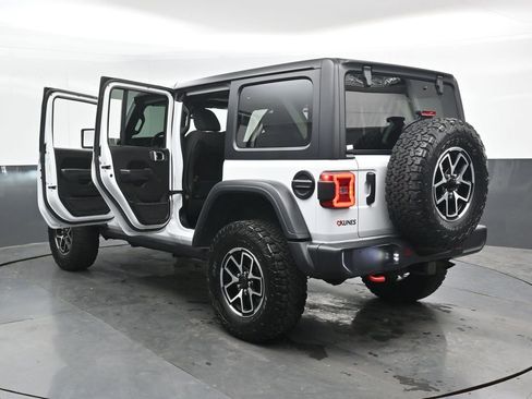 Used 2025 Jeep Wrangler Unlimited Rubicon AWD/4WD image 50