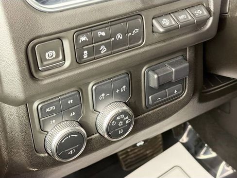 Used 2021 GMC Yukon AT4 w/ AT4 Premium Plus Package image 10