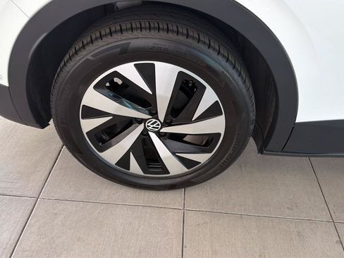 Certified 2023 Volkswagen ID.4 Pro RWD image 11