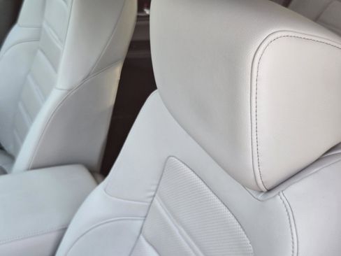 Certified 2022 Honda CR-V Touring image 11