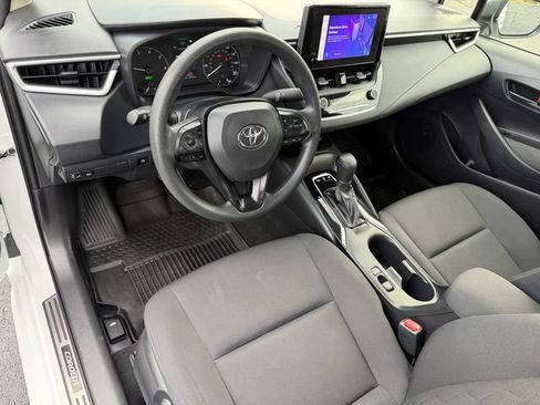 Certified 2025 Toyota Corolla LE w/ LE Premium Package FWD image 13