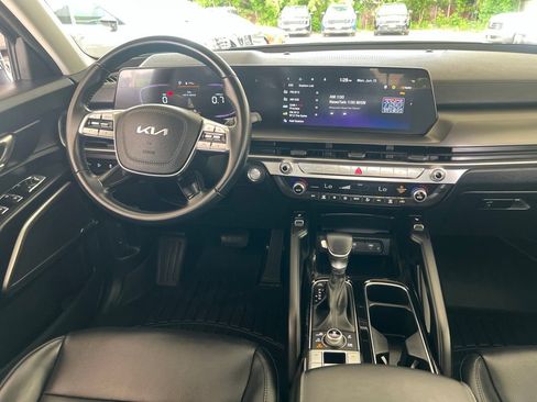 Used 2024 Kia Telluride S AWD/4WD image 16
