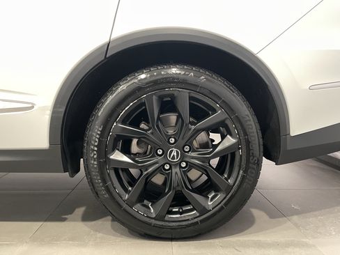Used 2023 Acura MDX SH-AWD w/ Technology Package image 8