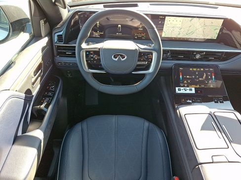 New 2026 INFINITI QX80 4WD image 8