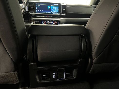 Used 2025 Chevrolet Silverado 2500 LT w/ Convenience Package AWD/4WD image 61