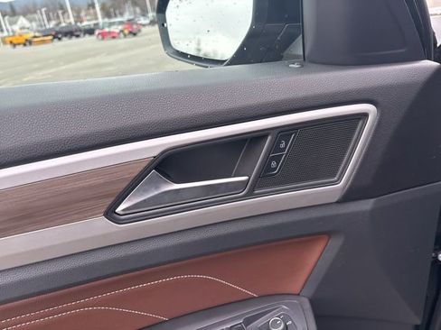Used 2022 Volkswagen Atlas SEL image 40