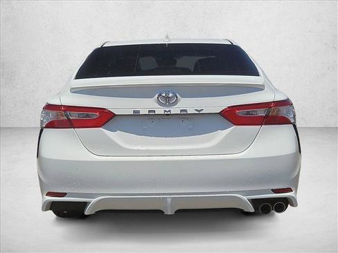 Used 2020 Toyota Camry SE w/ Carpet Mat Package FWD image 7