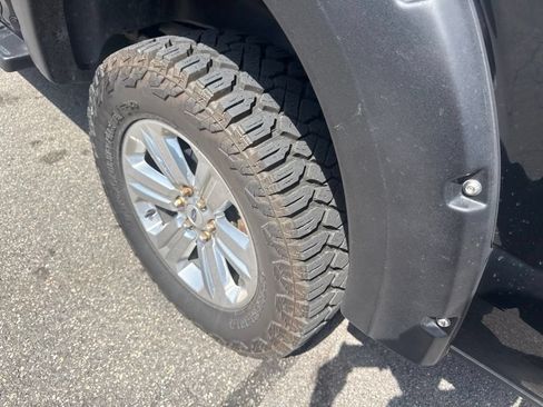 Used 2018 Ford F150 Lariat AWD/4WD image 9