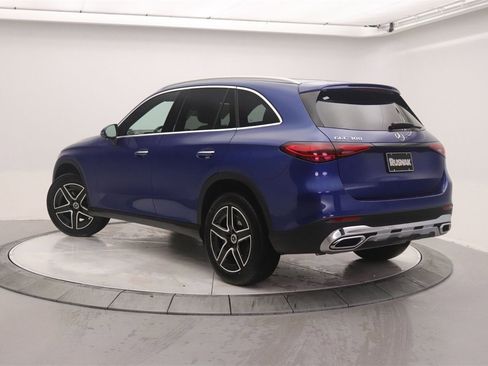 New 2026 Mercedes-Benz GLC 300 image 2