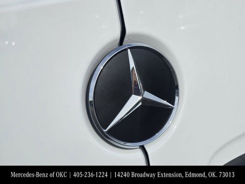 Used 2025 Mercedes-Benz Sprinter 2500 image 8