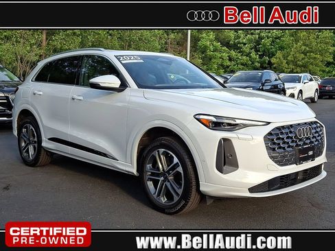 Used 2025 Audi Q5 Premium Plus w/ Premium Plus AWD/4WD image 1