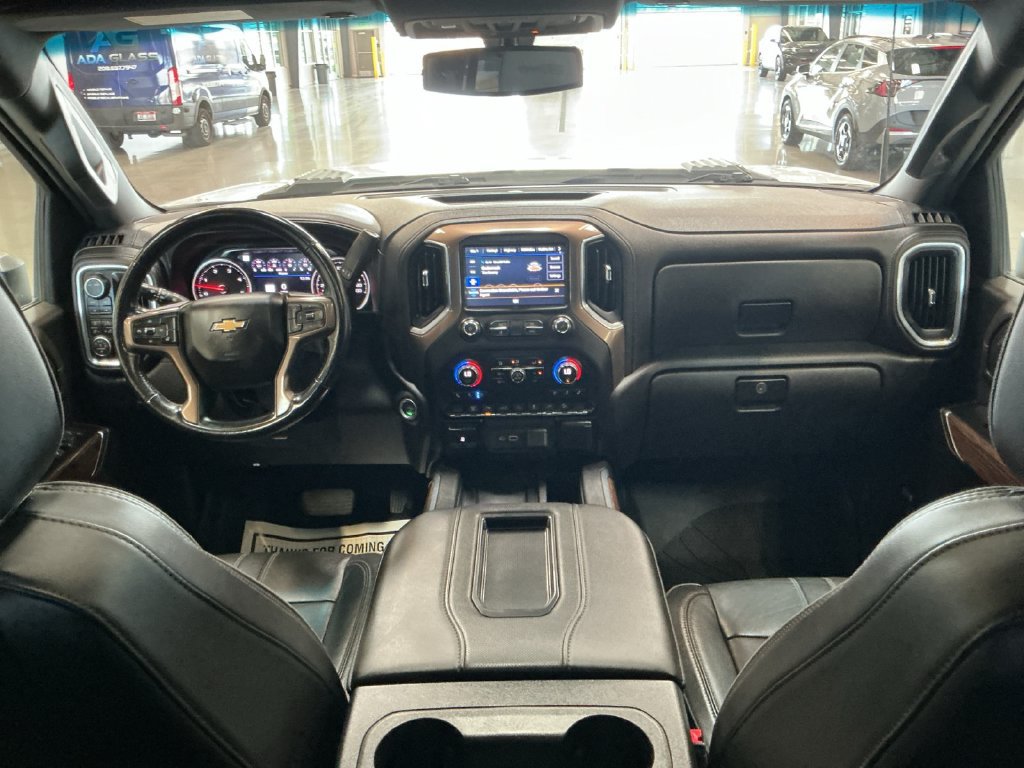 Used 2022 Chevrolet Silverado 3500 High Country AWD/4WD image 27