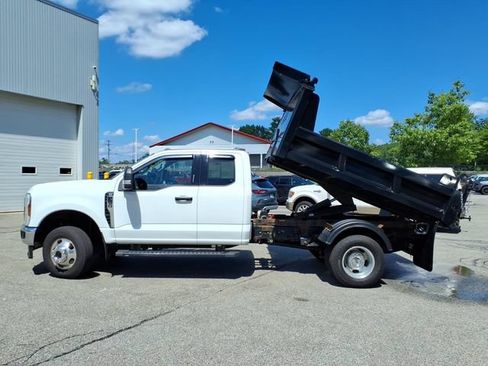 Used 2024 Ford F350 XLT w/ XLT Value Package AWD/4WD image 14