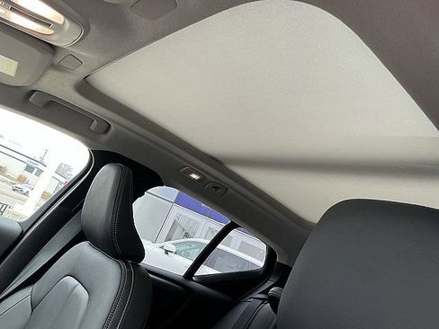 New 2026 Volvo XC40 B5 Core w/ Climate Package image 15