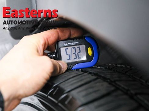 Used 2018 Toyota RAV4 Limited image 32