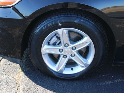 Used 2024 Chevrolet Malibu LT image 44