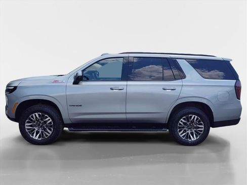 Used 2025 Chevrolet Tahoe Z71 AWD/4WD image 2