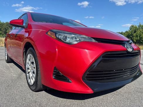 Used 2018 Toyota Corolla LE FWD image 7