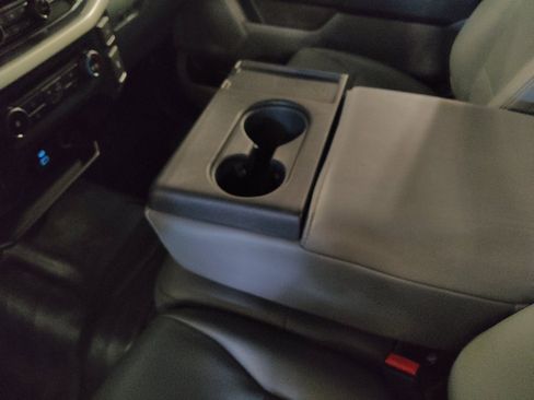 Used 2022 Ford F150 XL w/ Equipment Group 101A High AWD/4WD image 26