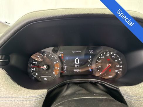 Used 2024 Jeep Compass Latitude AWD/4WD image 23