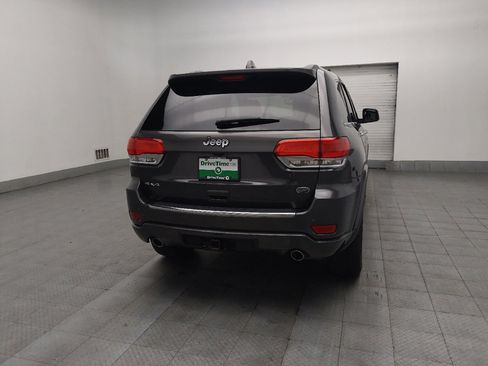 Used 2018 Jeep Grand Cherokee Overland AWD/4WD image 7