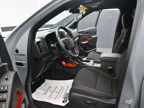 Used 2022 Nissan Frontier PRO-4X w/ Off-Road Protection Package image 17