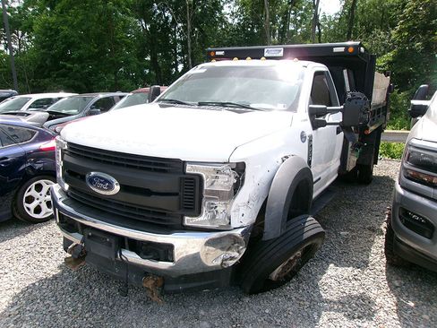 Used 2018 Ford F550 4x4 Regular Cab Super Duty image 1