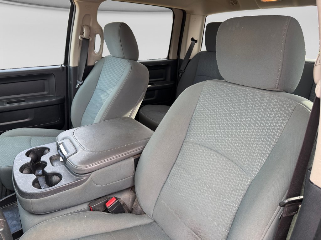 Used 2014 RAM 1500 Express AWD/4WD image 20