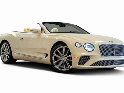 Used 2020 Bentley Continental GT image 4