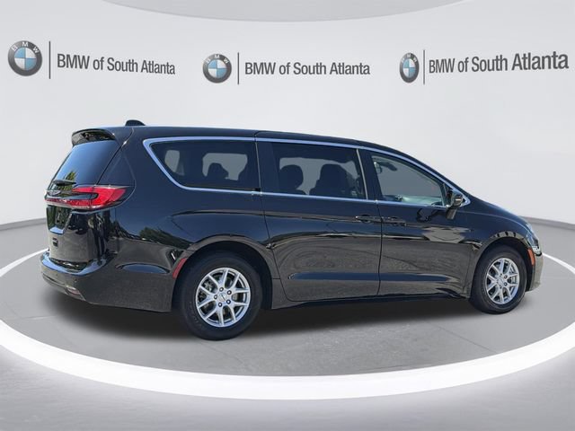 Used 2024 Chrysler Pacifica Touring-L FWD image 28