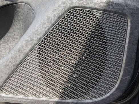 Used 2024 Mitsubishi Outlander SE AWD/4WD image 15