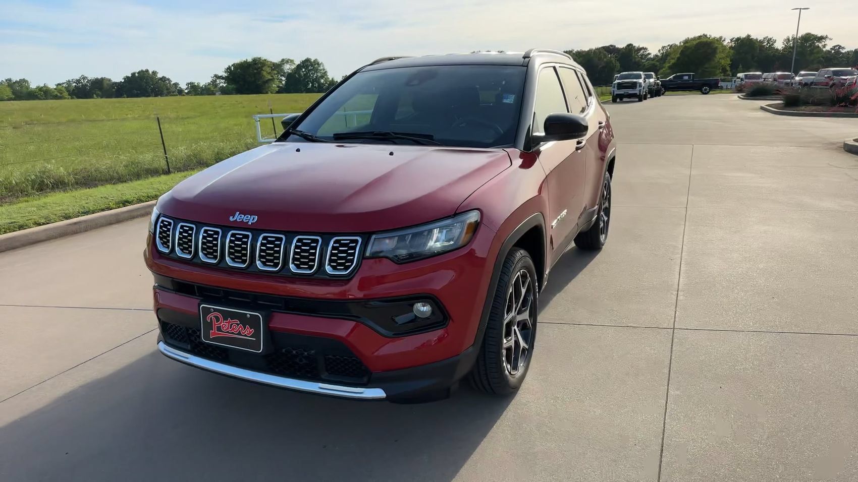Used 2025 Jeep Compass Limited AWD/4WD image 4