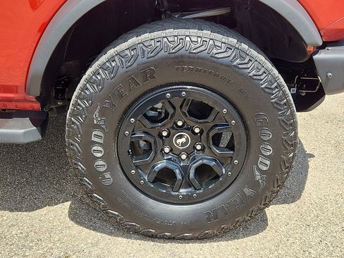 Used 2024 Ford Bronco Wildtrak AWD/4WD image 8