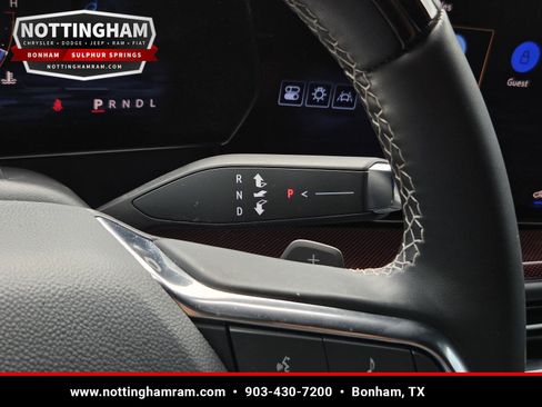 Used 2024 Chevrolet Traverse Z71 w/ Enhanced Driving Package AWD/4WD image 19